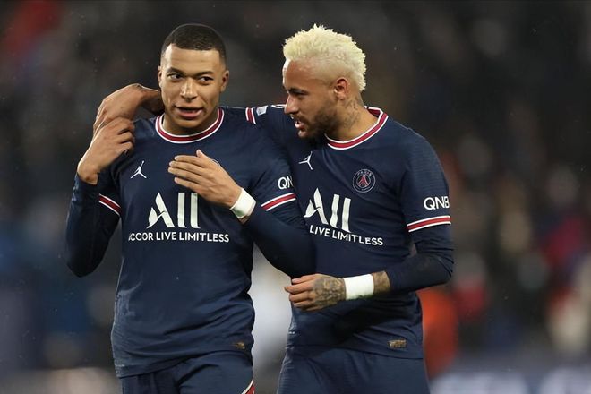 萨索洛前锋皮纳蒙蒂比赛时家中失窃，事发时孩子和保姆在家里